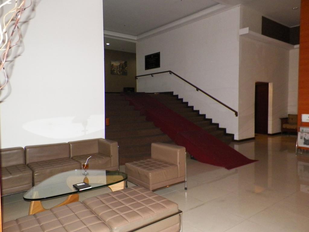Lampion Hotel Solo Kültér fotó